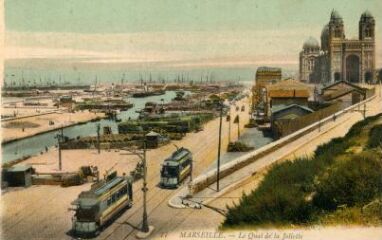 1 vue Marseille. Le quai de la Joliette et la Cathédrale. Carte envoyée en 1923 avec texte au dos.