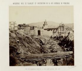 1 vue Vue des chantiers prise de la rue Saint-Antoine.